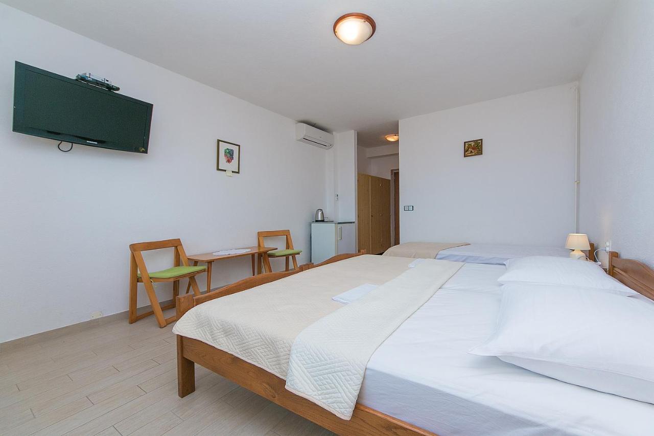 Triple Room Brela 2752A 외부 사진